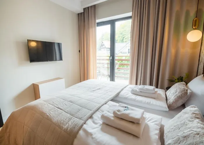 Invest Centrum Park 14 * 斯克拉斯卡波伦巴