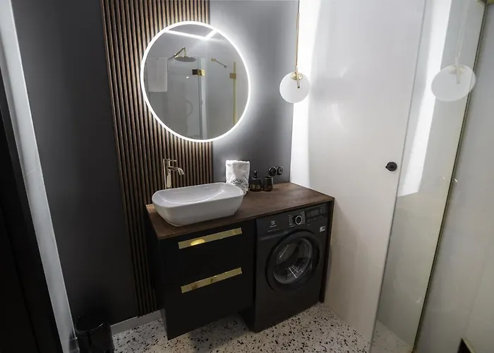 Invest Centrum Park 14 斯克拉斯卡波伦巴