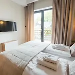 Invest Centrum Park 14 * Шклярска-Поремба