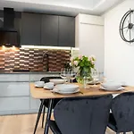 Invest Centrum Park 14 Апартаменты *